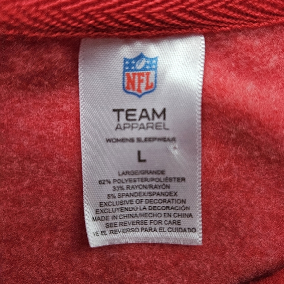 Tampa Bay Buccaneers NFL Team Apparel Red Long Sleeves Sweatshirt Size L - Picture 8 of 9